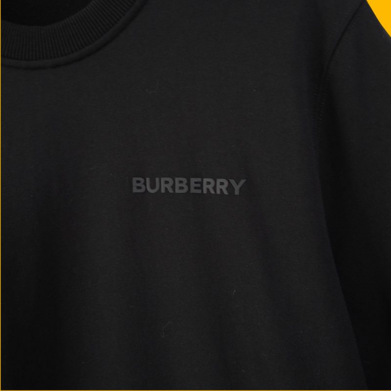 (L) Burberry Sweatshirt/ Not Legit - Hình ảnh 4