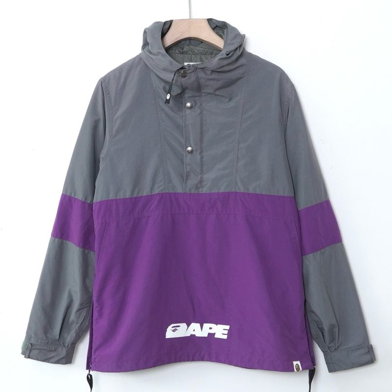 (L) Windbreaker Bape Jacket / Authentic