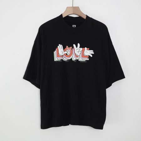 (L) Uniqlo LOVE Disney /Authentic