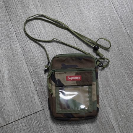 Supreme Pocket Camo / Authentic