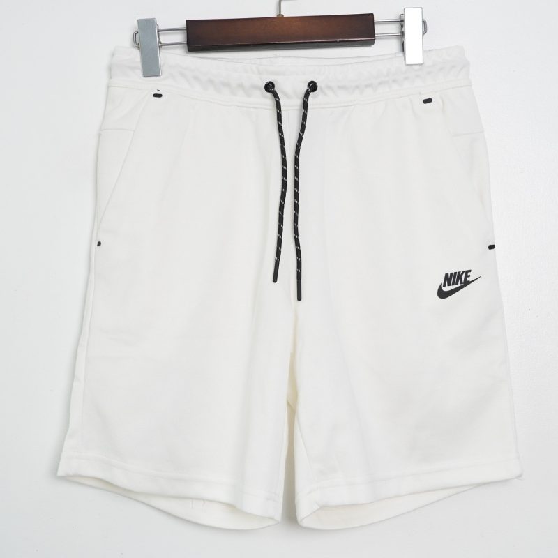 NEW nike tech
