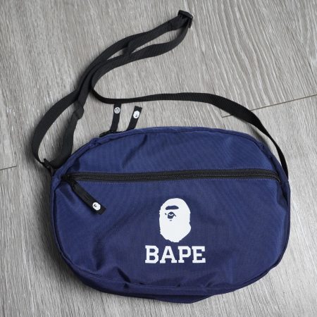 ✅ (NEW) BAPE Summer Bag Shoulder Bag.mới tinh nguyên tang quá đẹp a😍hàng new quá đỉnh ạ